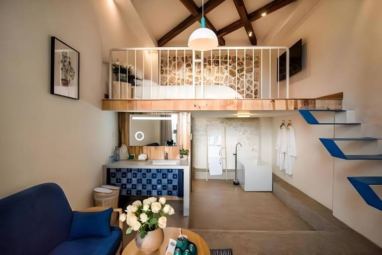 Fully equipped villa with pool, sauna & hot tub | Water view | Perfect for remote work | Pets are welcome — photo 4