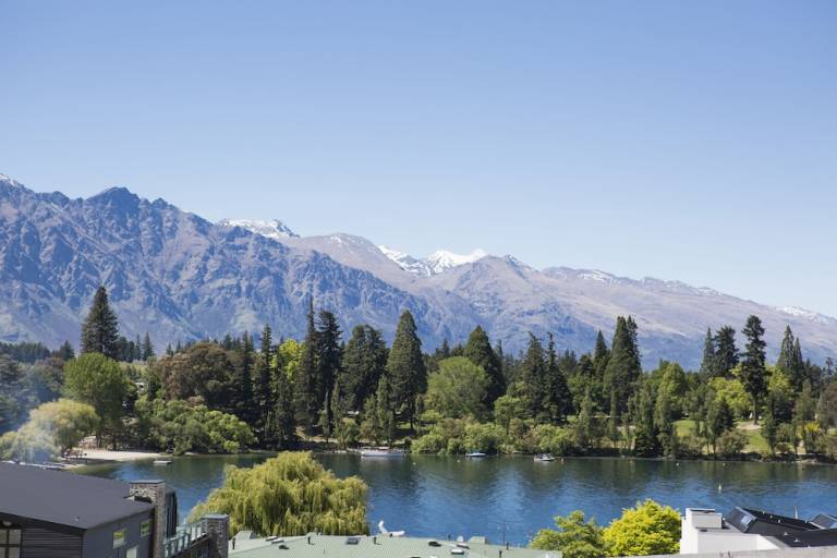 Motel  Queenstown