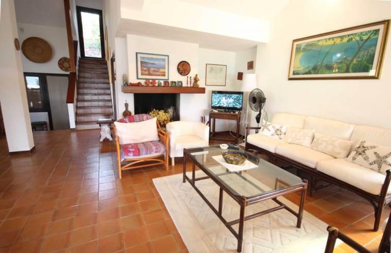 Villa with BBQ, garden & patio | Nature view — photo 4