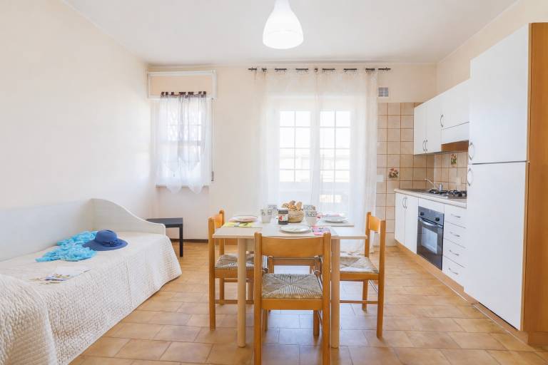 Children-friendly apartment with yard & terrace | Beach nearby | Dogs allowed — photo 2
