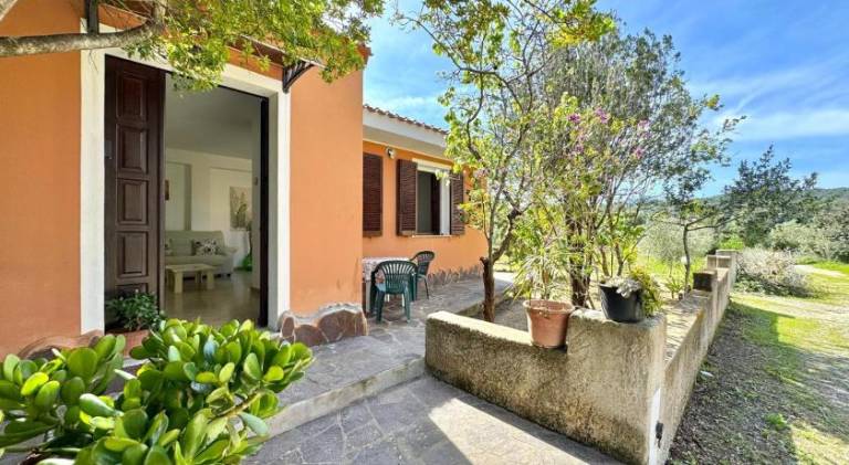 Holiday apartment with 2 rooms for 4 persons in Bari Sardo