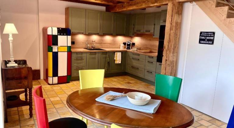 Holiday apartment with pool — photo 4