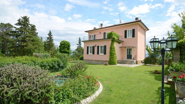 Fully equipped nice villa with terrace, yard & private pool | Suitable for remote work | Dogs allowed — photo 2