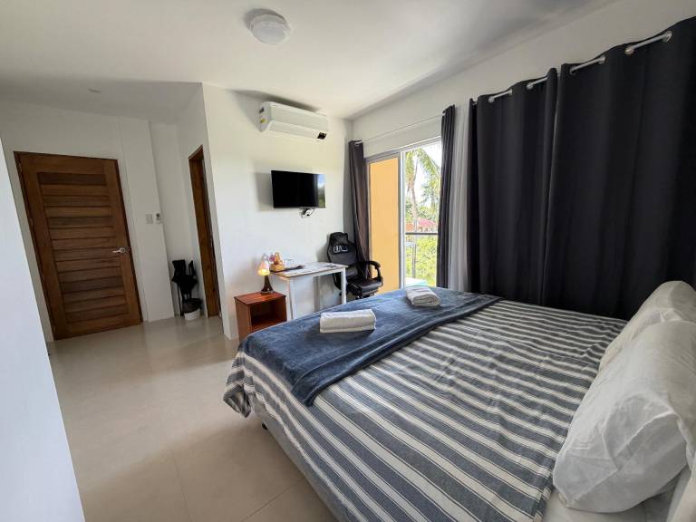 Wonderful vacation home with barbecue & yard | Suitable for remote work | Dogs allowed — photo 2