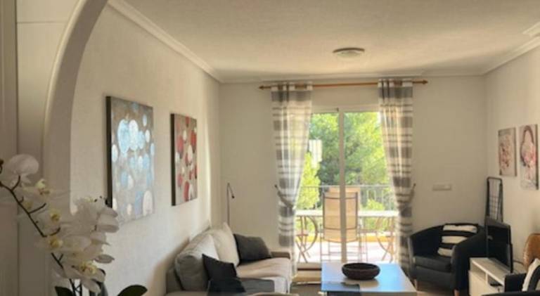 Apartment with pool — photo 3