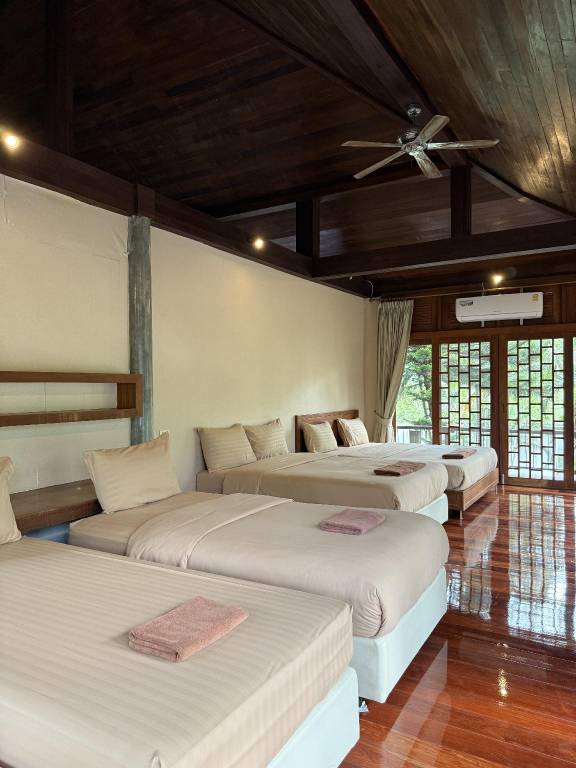 Charming villa with barbeque, garden & pool | Pets are welcome — photo 2