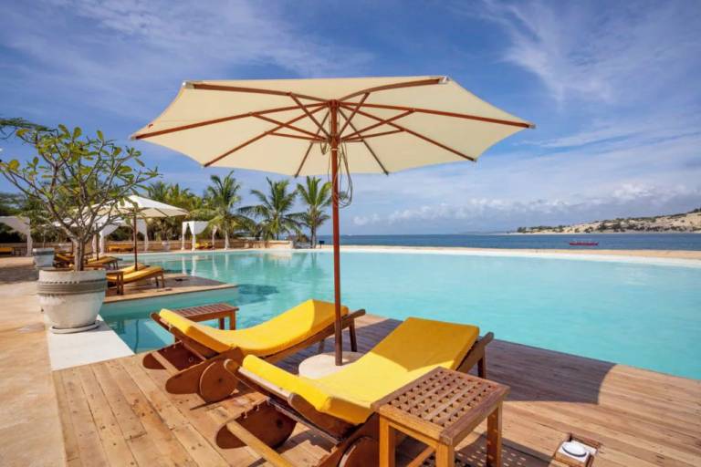 Resort  Shela