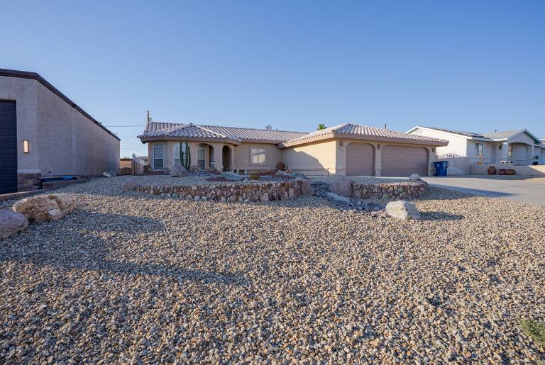 Family-oriented vacation home with BBQ & private pool | Pets allowed — photo 4