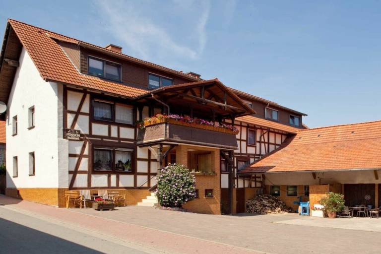 House with terrace & barbeque | Pet-friendly in Kassel