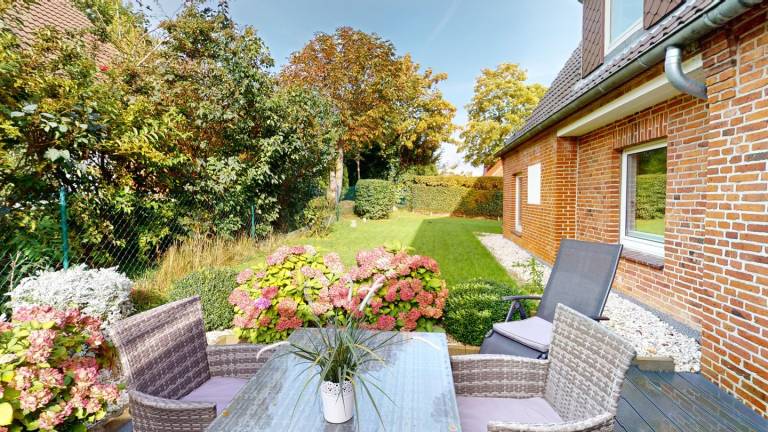 Helle, moderne 4-Personen Ferienwohnung "Möwe" in strandnaher Lage mit Terrasse in Groemitz
