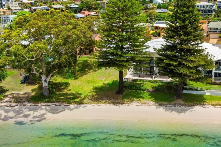 House Soldiers Point