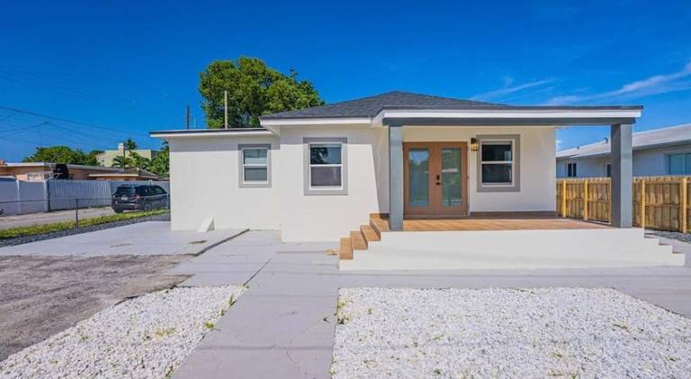 House | Pet-friendly in Miami, FL