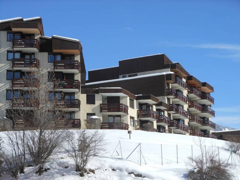 Studio sleeping area 4 pers, southwest balcony, Serre-Chevalier — photo 5