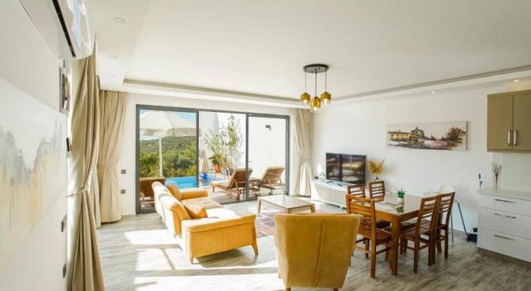 Fully equipped lovely villa with BBQ, hot tub & private pool | Pets are welcome — photo 5
