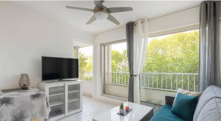 Rental apartment with pool — photo 2