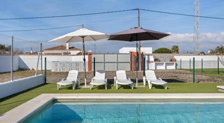 Vacation home with pool | Pets allowed in Chiclana de la Frontera