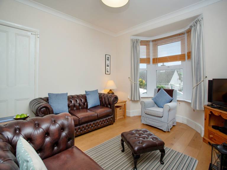 Family-friendly nice cottage with garden | River view | Pets allowed — photo 3