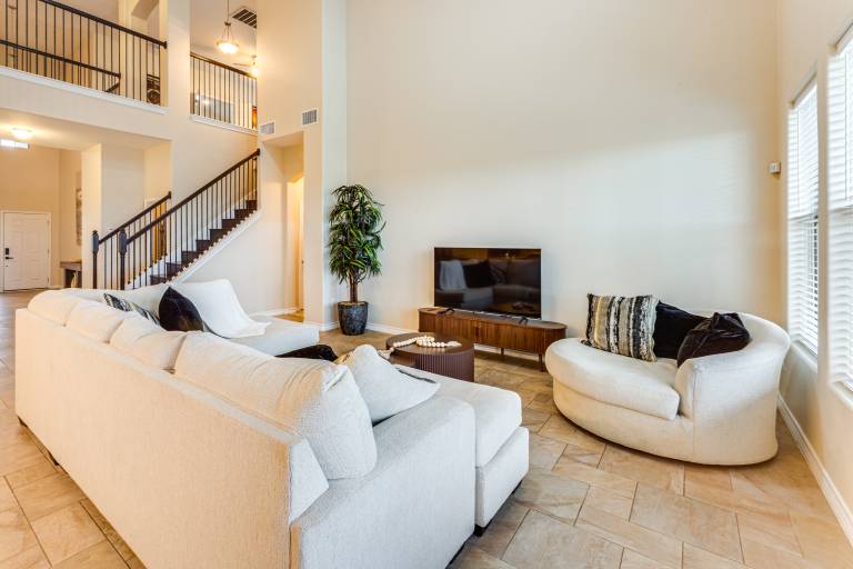 7 Mi to Lake Casa Blanca: Laredo Family Home! — photo 2