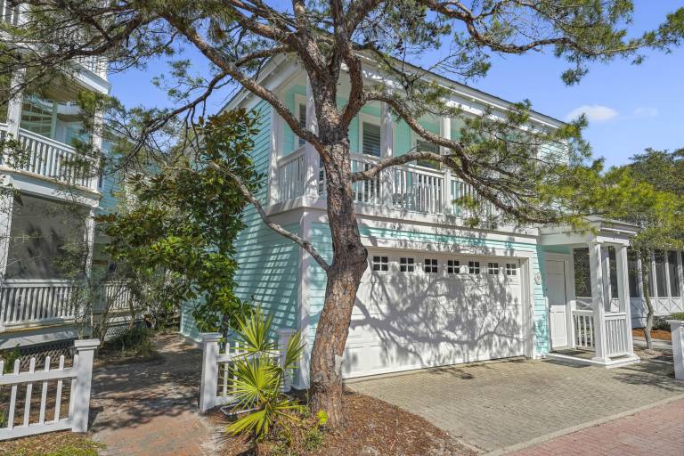 Children-friendly charming vacation home with garden & heated pool | City view | Beach nearby | Pets allowed — photo 5