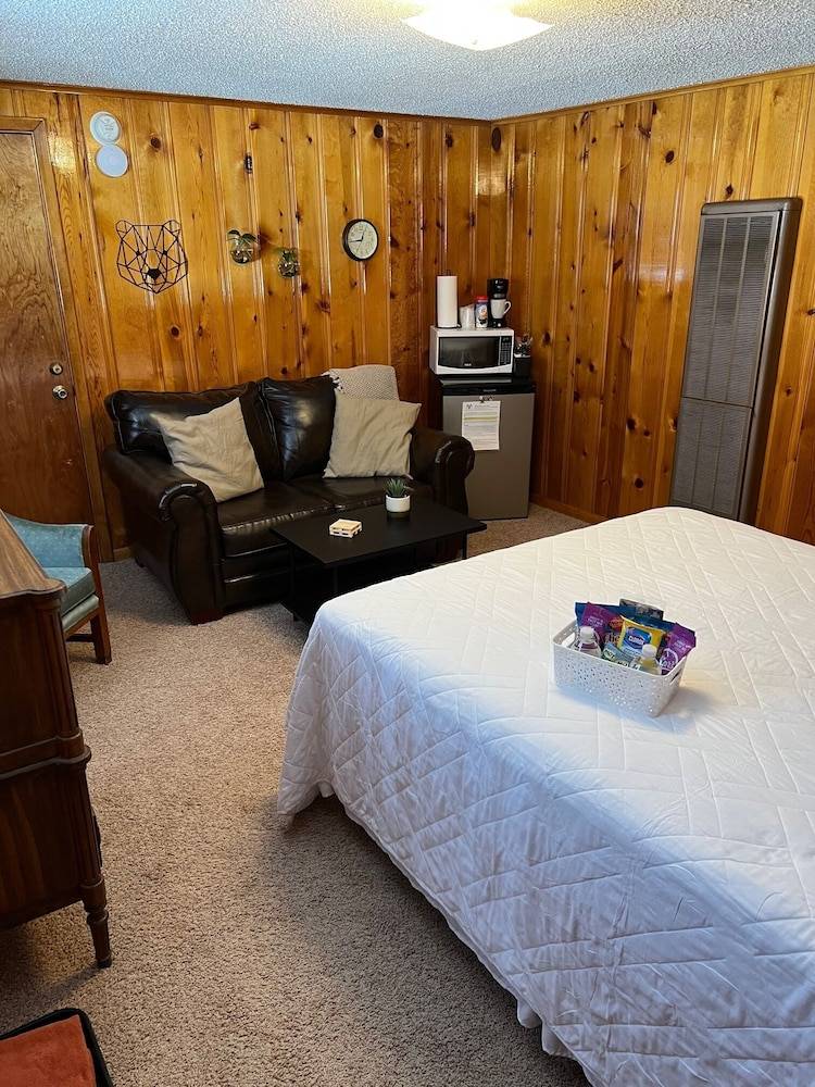 Lodge Red River