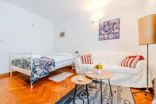 Apartment with patio in Biel