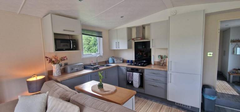 Fully equipped lodge with garden & jacuzzi | Beach nearby | Pets allowed — photo 4
