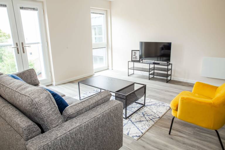 Spacious 2 Bedroom Manchester Apartment