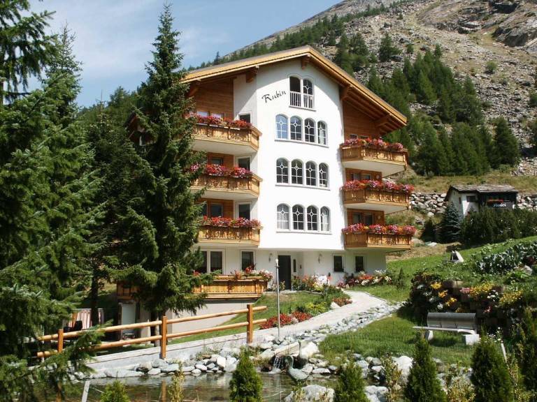 Ferienwohnung mit Hund in Saas-Almagell f&uuml;r max. 4 Personen