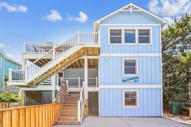 ONLY 350 Feet to beach! Pool, Hot Tub! Pool Table, Pets Welcome! — photo 2