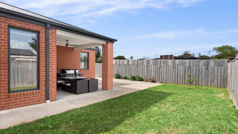 House  Indented Head