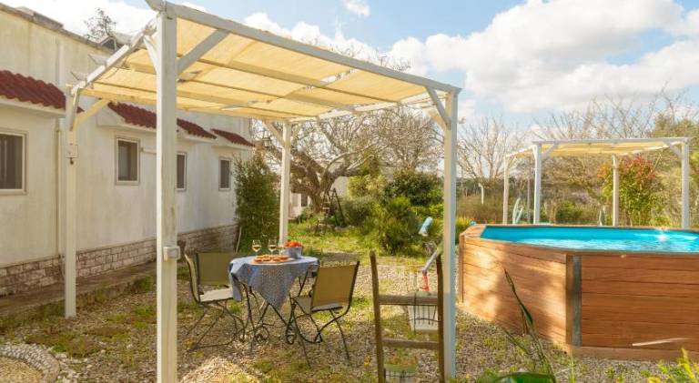 Villa with pool | Pets allowed — photo 5