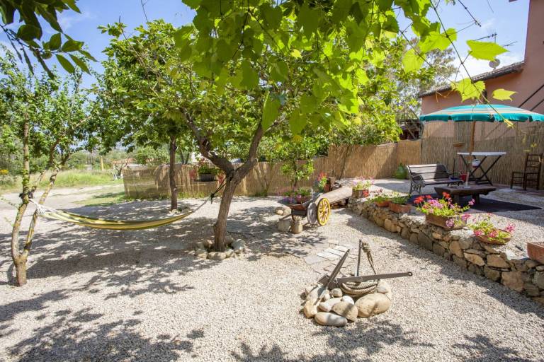Family-oriented beautiful rental apartment with yard | Dogs allowed — photo 5