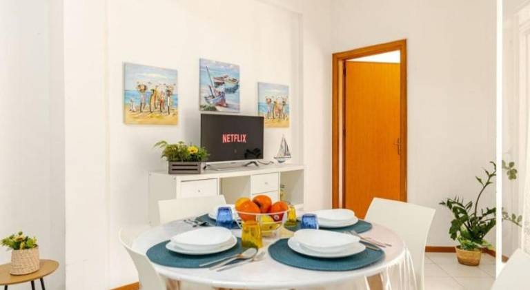 Apartment with 1 room for 5 persons — photo 3