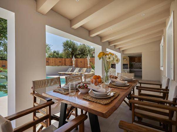 Galadriel Villa with Private Pool & Jacuzzi — photo 3