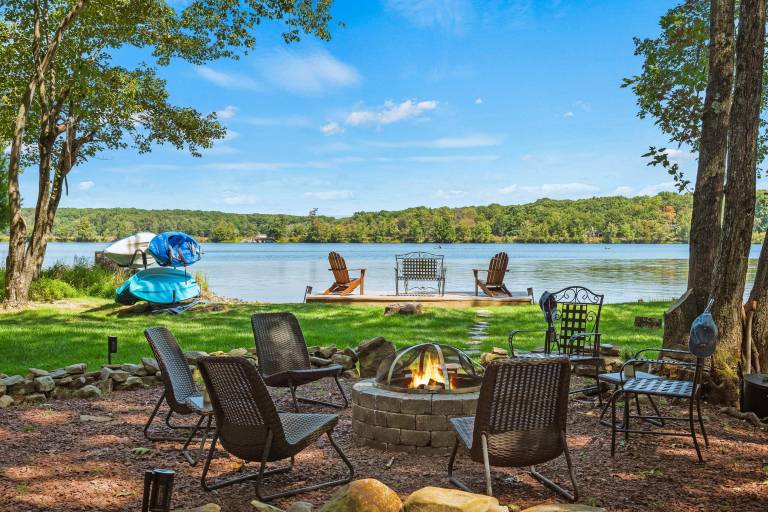 House  Pocono Lake