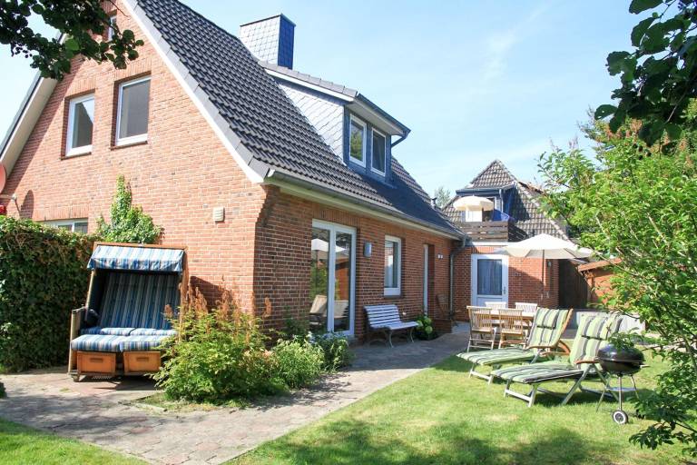 Fully equipped house with patio, yard & sauna | Dogs allowed — photo 2