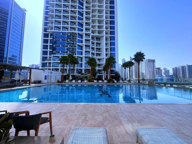 Fully equipped lovely vacation home with garden, pool & grill | Water view | Pet-friendly — photo 3