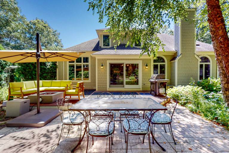 East Falmouth, MA Vacation Rentals from 155 HomeToGo