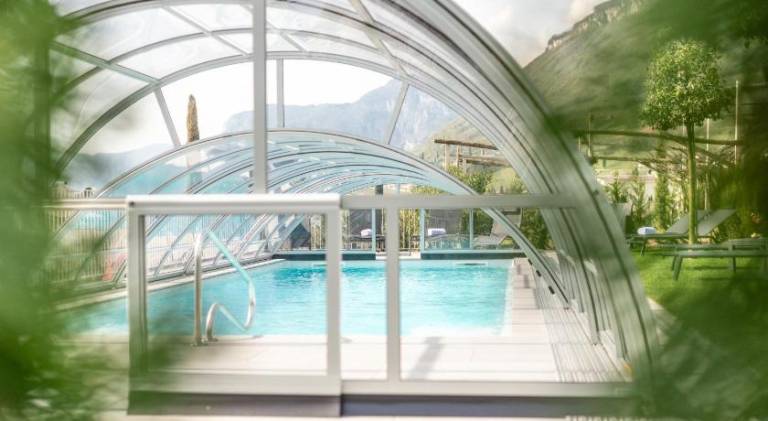 Holiday apartment with garden & pool | Suitable for remote work | Pets allowed in Termeno Sulla Strada del Vino