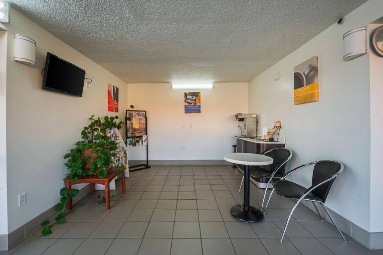 Motel 6 Perry, GA — photo 5