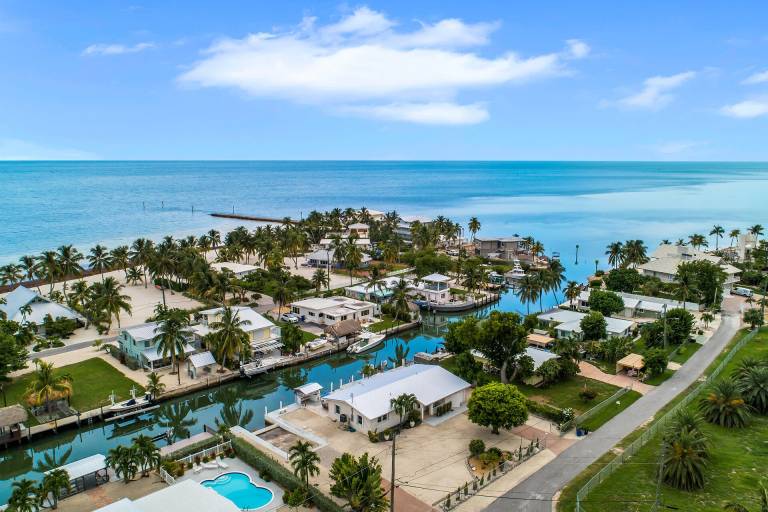 Beautiful Home in a Great Neighborhood with Ocean Access and Boat Ramp on Property in Islamorada, FL
