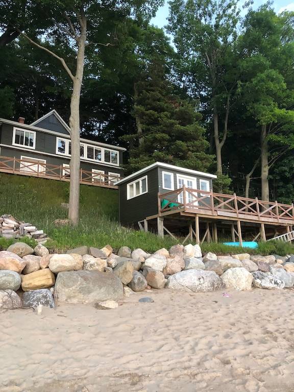 Cottage Saugatuck
