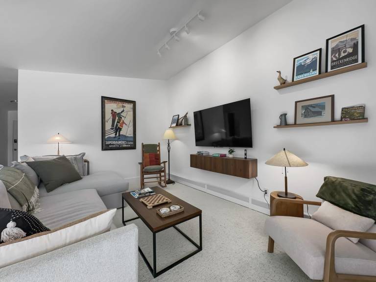 Children-friendly condo | Pets are welcome — photo 4