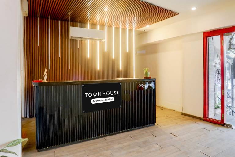 Super Townhouse Prayagraj Near Railway Station Formerly Santosh Palace — photo 3