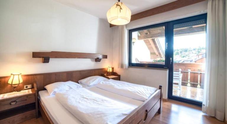 Nice rental apartment with terrace, sauna & yard | Pet-friendly — photo 2