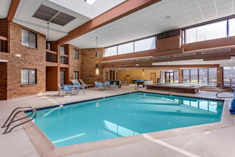 Best Western Plus Landmark Inn — photo 3