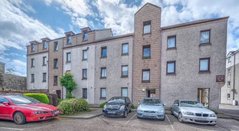 Apartment with 2 rooms for 5 persons — photo 3