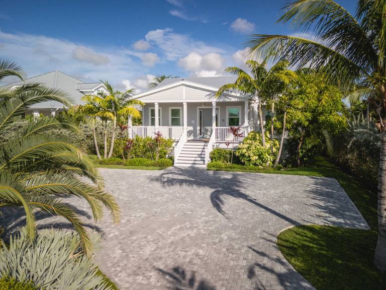 Seagate House by Brightwild Waterfront w Dock — photo 2