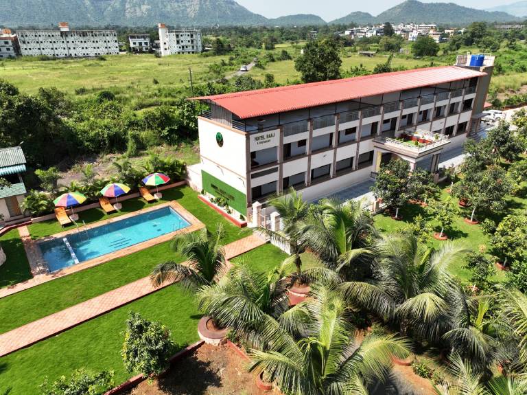 Raaj Resort
