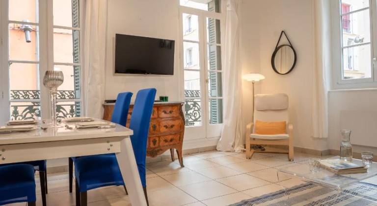 Holiday apartment with 2 rooms for 4 persons in La Seyne-sur-Mer